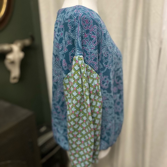 Anthropologie Daily Practice Abstract Puff-Sleeved Top Sweatshirt Size: Small - Picture 9 of 10